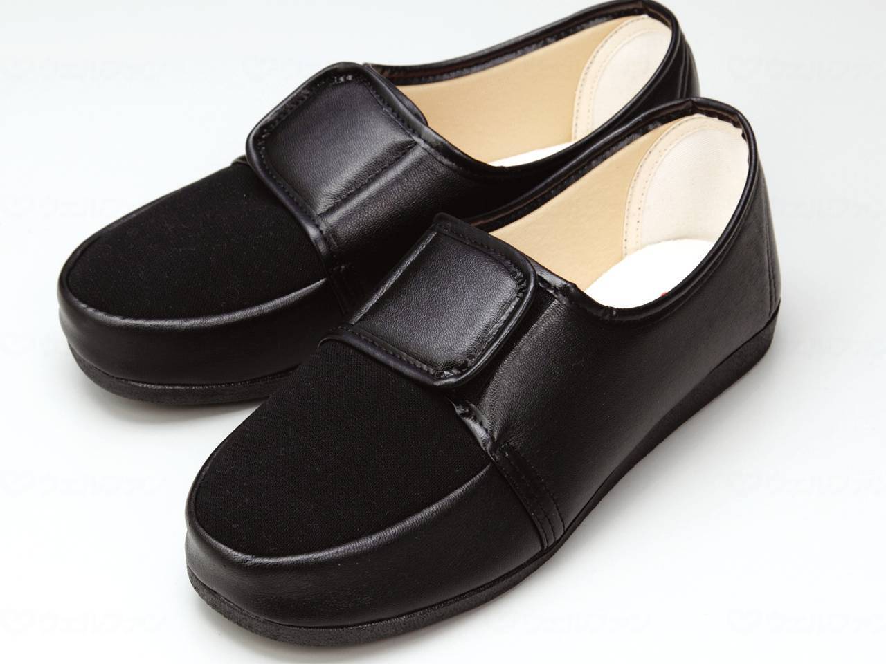 マリアンヌ足元応援W603 クロ 23.0