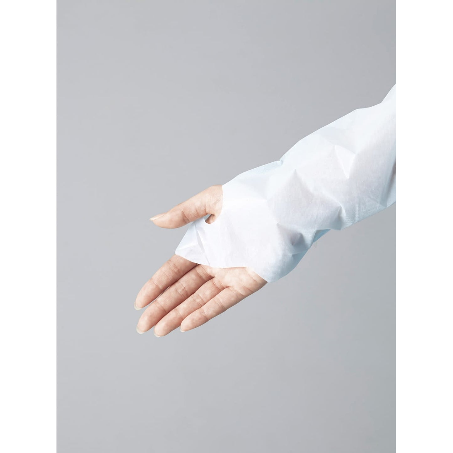 Plastic apron with sleeves (finger loop) Polyethylene gown 23-3723-01 IWATSUKI 004-41974 (Blue) 20 pieces