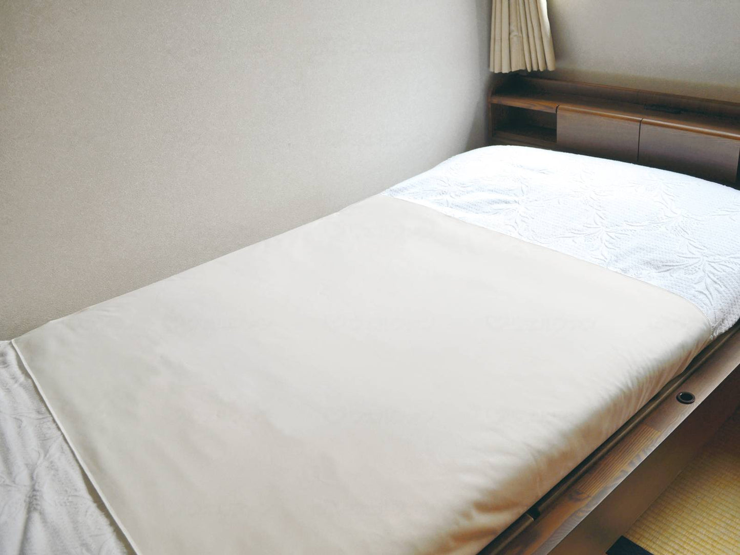 Wellfun Smooth Breathable Waterproof Sheet, Beige