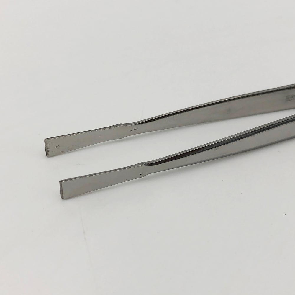ステンレス製ピンセット 平型150mm 1本
