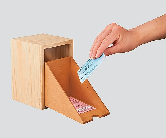 Medical Card Holder Natural 1 piece