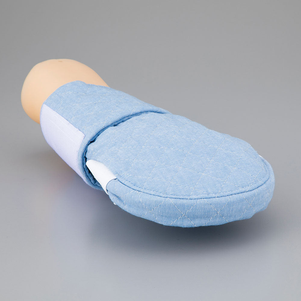 Mamocha Te (Extubation Prevention Mitten) for Children, Quilted Blue, TMKSBL4, 1 Piece