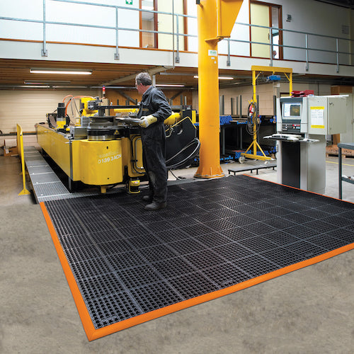 NOTRAX Oil-Resistant Fatigue-Reducing Mat, Safety Stance, 660 x 1020, 549S2640OB, 1 Sheet