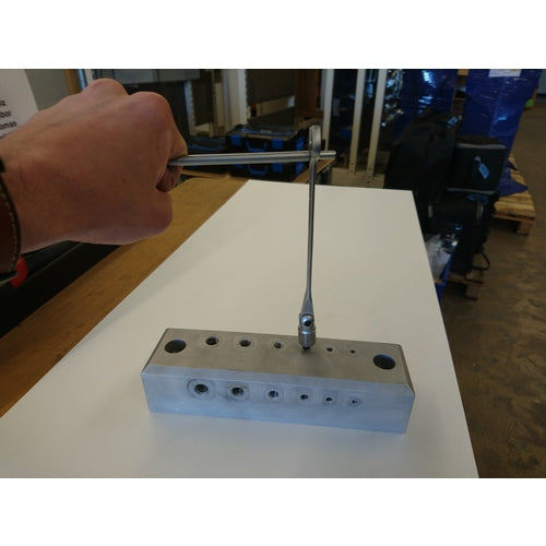 GEDORE 【在庫限り特価B】首振りコンビネーションスパナ用トミーバー 26RS2 240mm 6219430 1丁