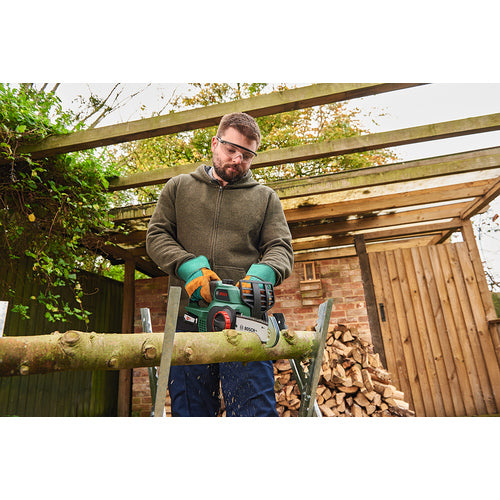 ボッシュ コードレスチェーンソー UC18H 1 台