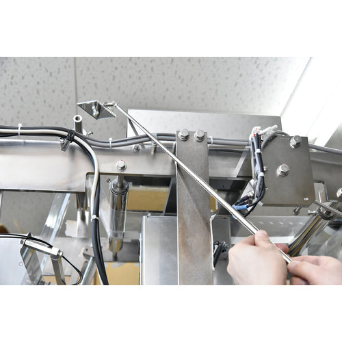 Green Cross Telescopic Inspection Mirror KMB-2055 Mirror part: 45 x 55 mm Shaft: 200-590 mm 289110 1 unit