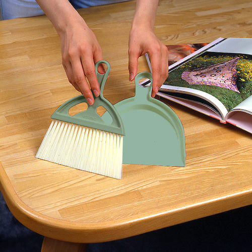 AZUMA Table Broom AG710 342028000 1 set