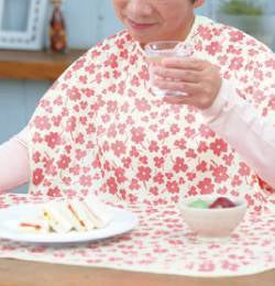 フットマーク長持ちする大きなお食事エプロン グリーン