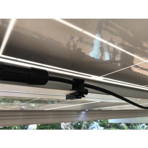 PANDUIT Solar Clips, Parallel Type for Mounting Inside Frames, with Stopper, Weather Resistant Black, Pack of 100, UCCPU-C130, 1 Bag