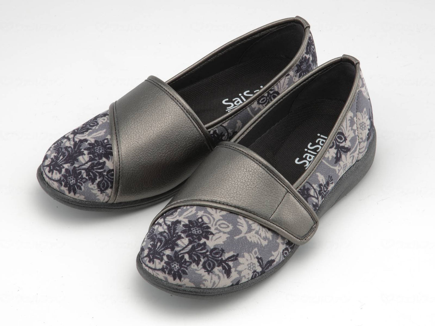 マリアンヌSaiSai フラワープリント W940 クラシックブラック 23.5