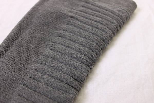 Hayashi Nitto (Bibi Elbo) Binchotan Charcoal Sleeping Calf Support (Set of 2) Gray