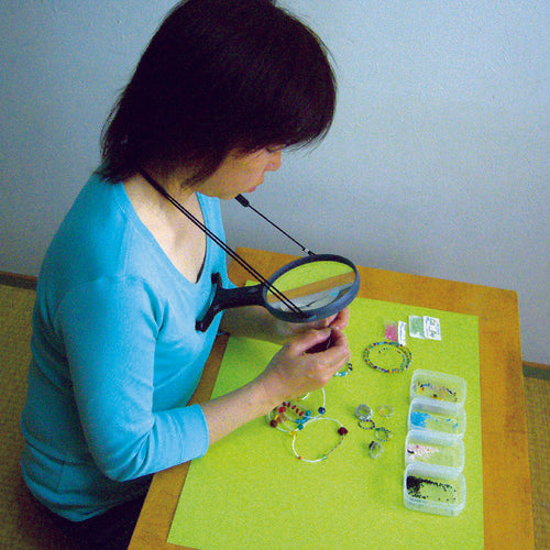 Light LED lighted magnifying glass with string 1.5x HE-06 1 pc