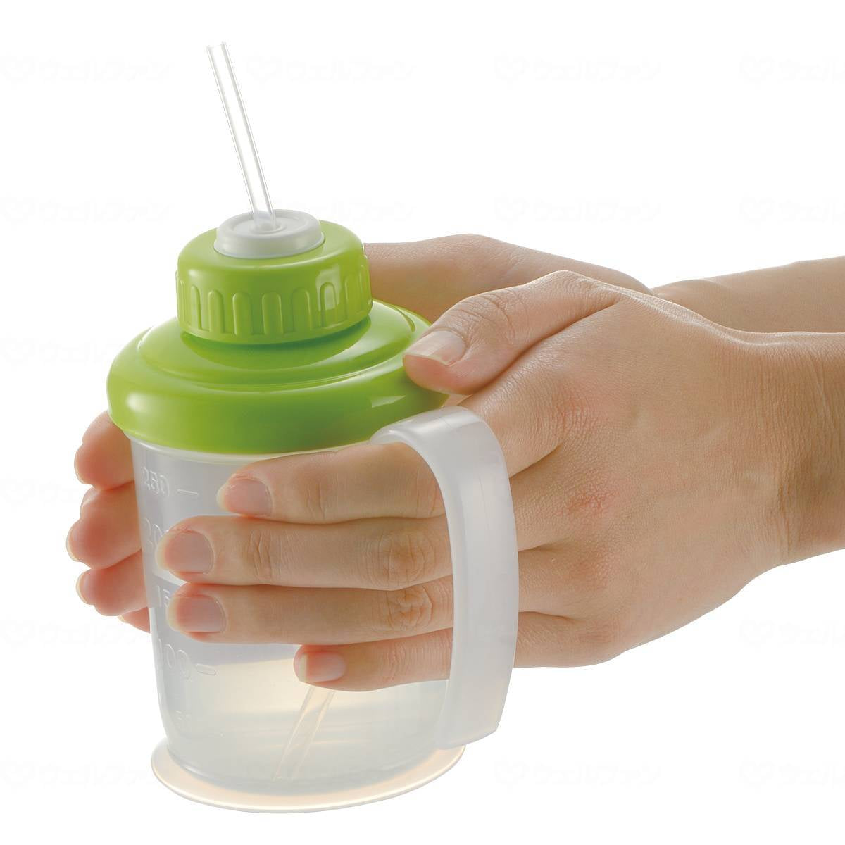 I like using Richell! Straw cup