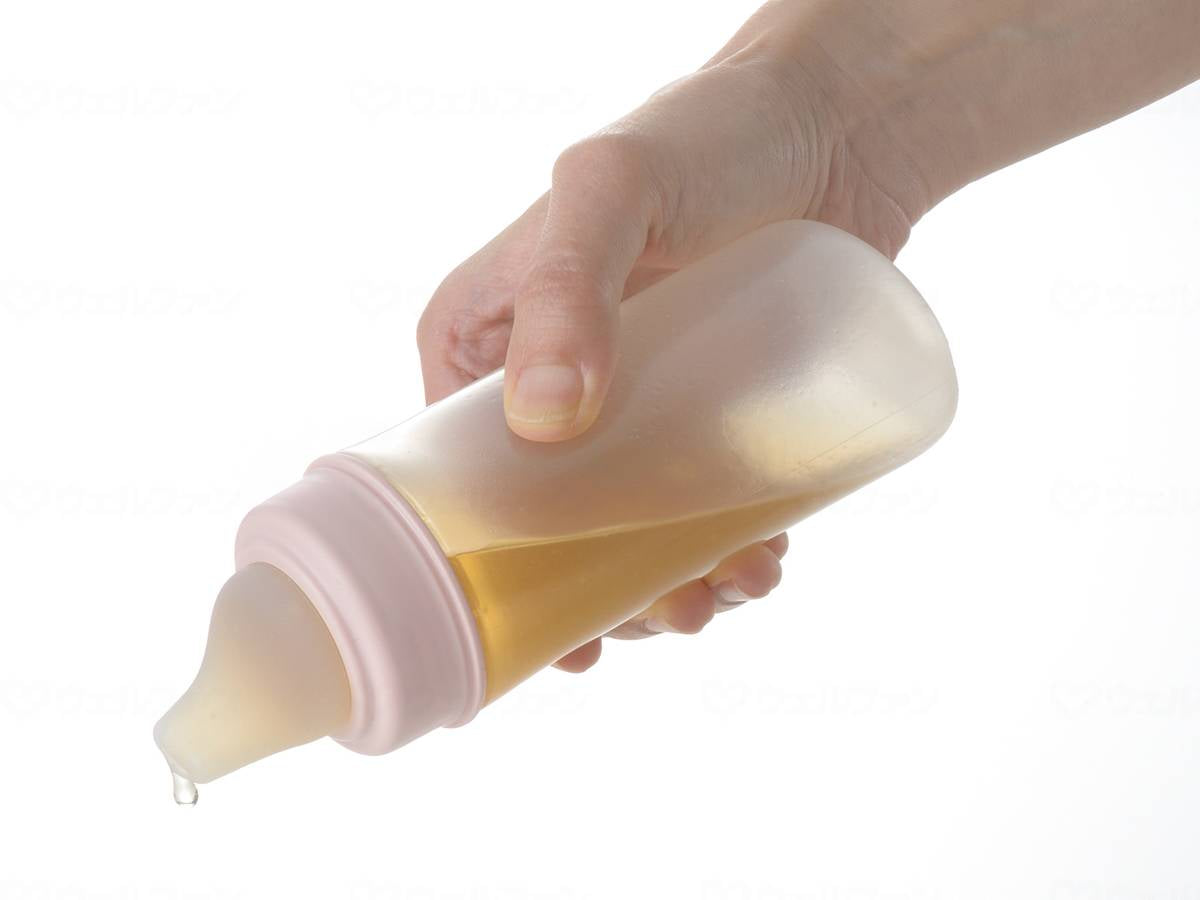 I like using Richell! Soft Suction Bottle 200 Pink