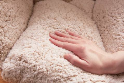 Cogit waist-wrapping sitting blanket, beige