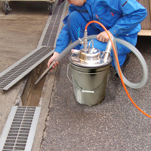 アクアシステム エア式乾湿両用ステンレス製掃除機(オープンペール缶専用) AVC-550SUS 1 台