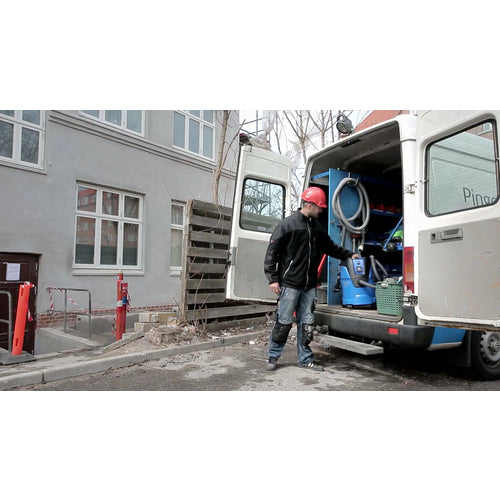 ニルフィスク 業務用掃除機 AERO 21−01 PC(乾湿両用) AERO21-01 PC 1 台