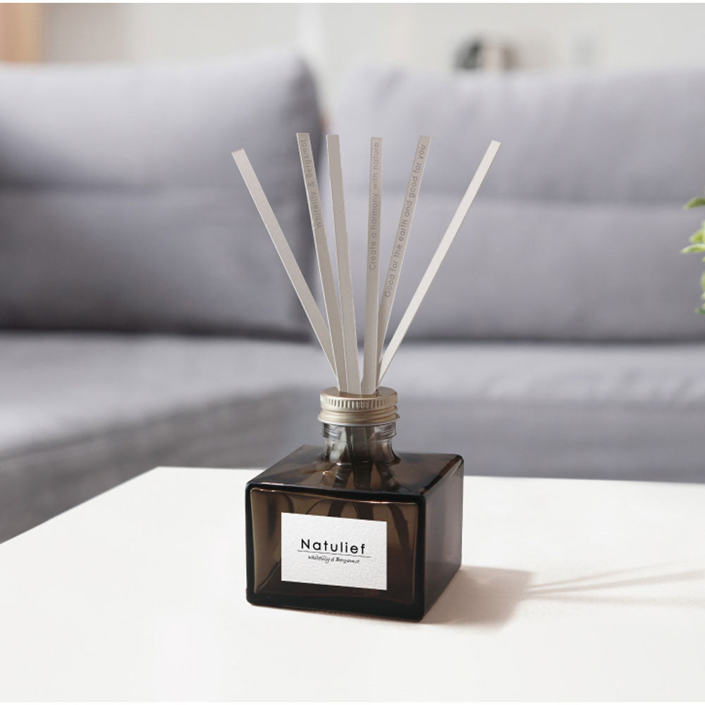 【아울렛】소취력 Natulief 현관・리빙용 리드 디퓨저 본체 화이트 릴리&베르가못 80mL 1개