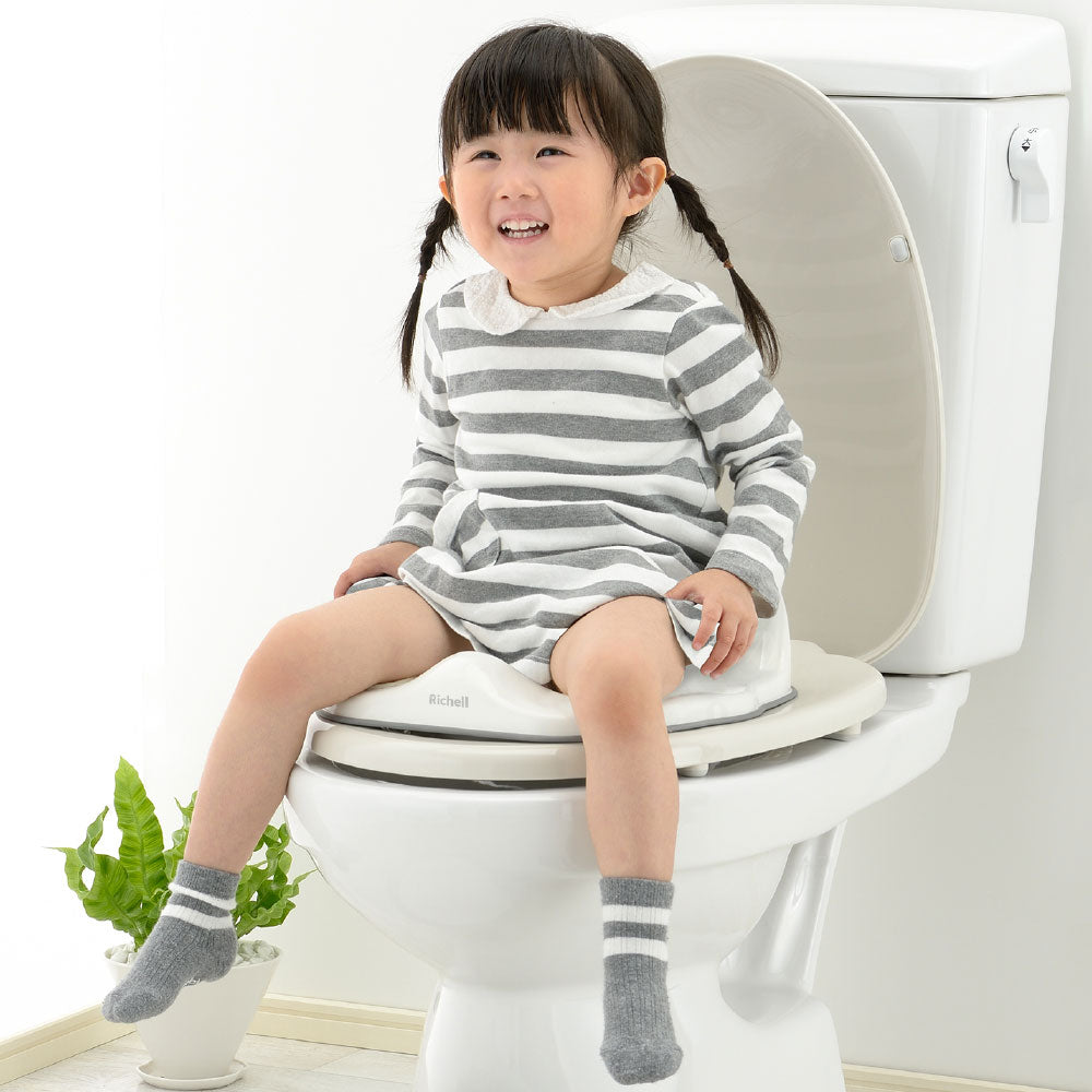 Richell Pottys Toilet Seat KN White 1 piece