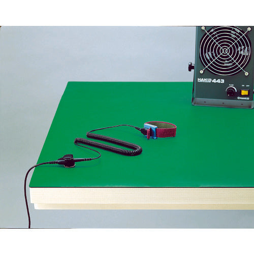 Hakko Antistatic Mat Antistatic Mat (for tables) 499-5 Light green Width 1000mm x Length 10m x Thickness 2mm 499-5 1 roll