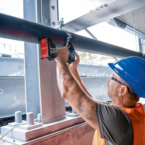 Bosch 18V Cordless Impact Wrench + Battery Charger Set GDS18V-210CHSET 1 S