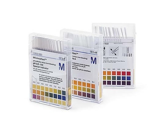 pH Indicator Strips pH6.5-10.0 For Specific Areas Non-Bleeding pH6.5-6.8-7.1-7.4-7.7-7.9-8.1-8.3-8.5-8.7-9.0 -9.5-10.0 MColorpHast(TM) 109543 100Strips 1.09543.0001 1pc