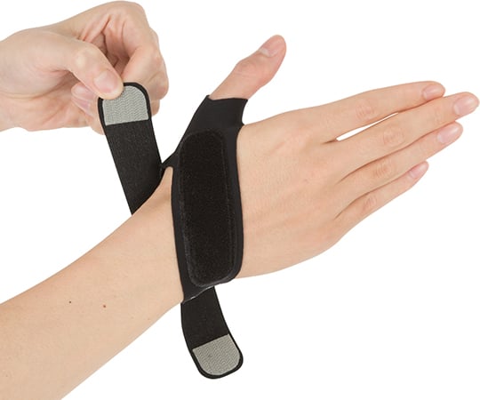 Thumb Wrap Black M Right #D-30 Black M Right 1 piece