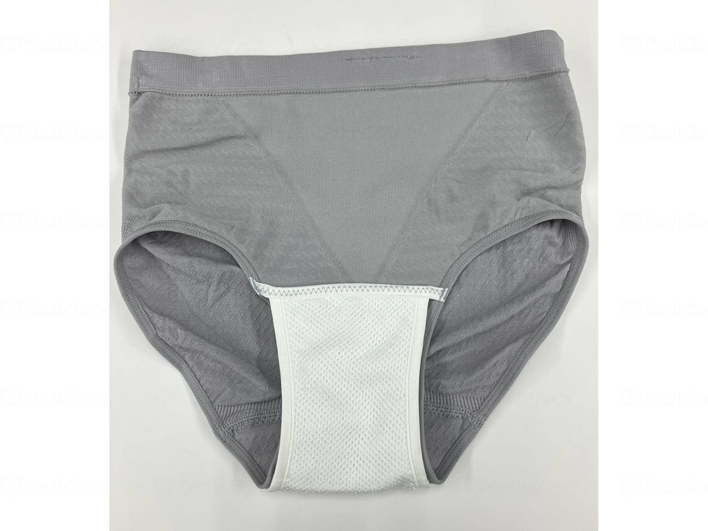 kuraimu jacquard molded shorts with protective pads, gray, L