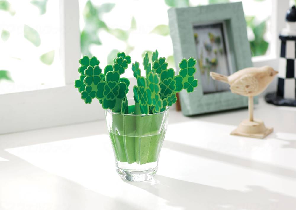 エレメンツどこでもモイスチャー クローバー