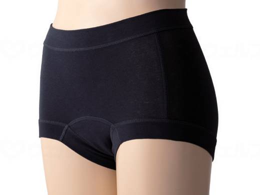 Antibacterial and deodorant with the power of Andor charcoal. Completely enveloping, moisture-wicking shorts. Charcoal navy, M size.