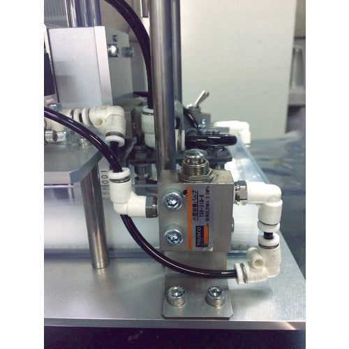 TRUSCO 3方向小型切替バルブ 3ポート 1/8 トグルレバータイプ TSV-31T-6 1 個