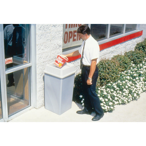 Erector Untouchable Square Container 132.5L Gray 395875 1 pc