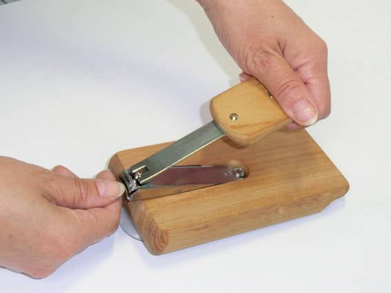 Ukai Easy Nail Clipper with Stand III