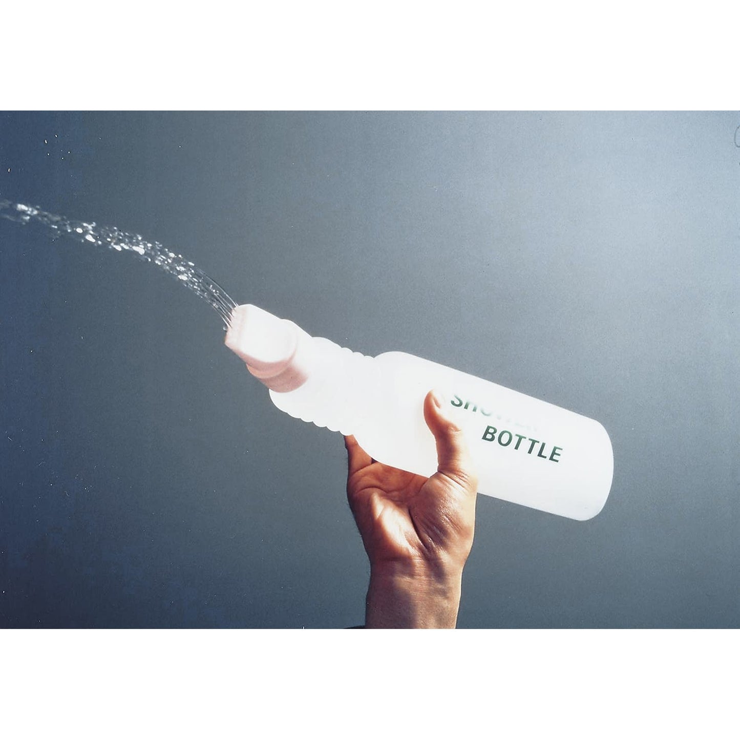 シャワーボトル おしり洗浄器 20-6060-00 アルファαナース ブルー