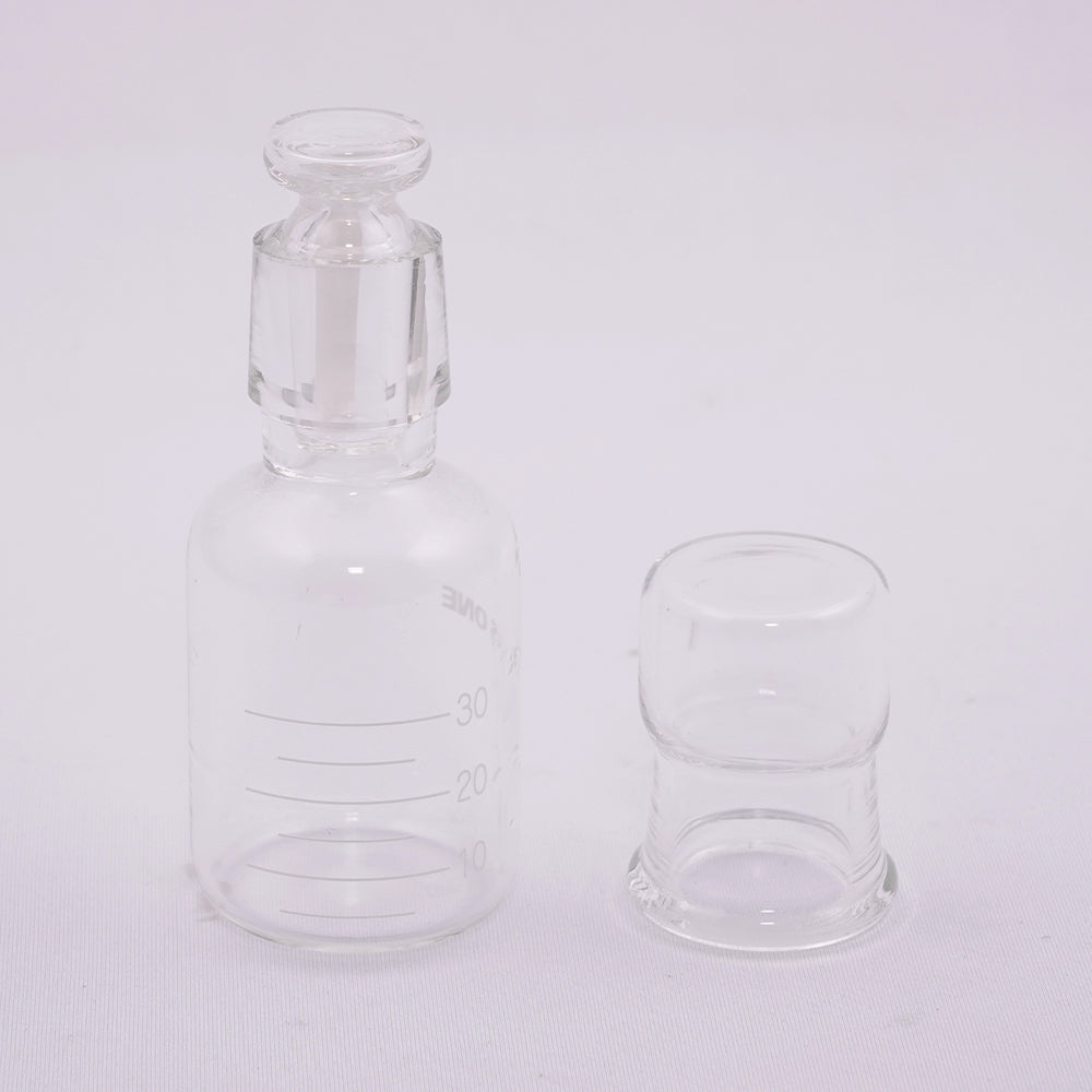 Standard reagent storage container with graduations, 30mL, 1 bottle