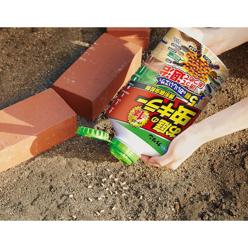 Fumakilla Kadan Garden Insect Killer Attractant Insecticide 700g 442434 1 piece