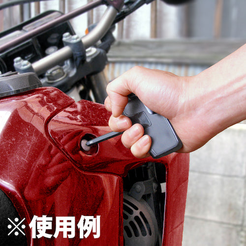 ＥＮＧＩＮＥＥＲ　ネジザウルスバズーカグリップ　ブラック　DBZ-50B　1 個