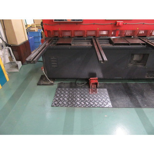 Alinco Aluminum Checkered Plate 450x600x2.0t CI460N2 1 sheet