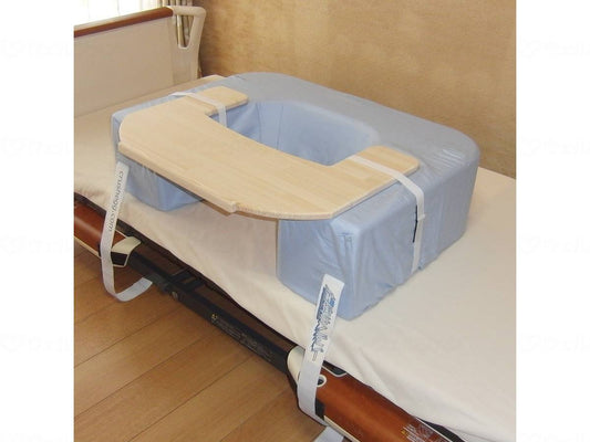 Gadget Hiroshima Table-equipped Sitting Position Helper Blue