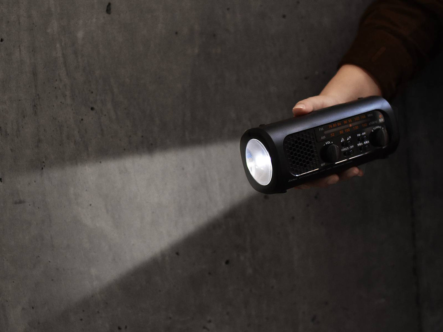 Dritech Just Plug and Charge Radio Light 3 Black