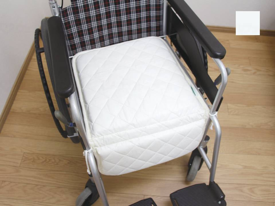 토쿠나가 탈취 달인 휠체어용 쿠션 아이보리