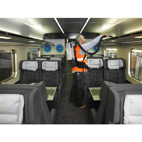 ニルフィスク　背負い式掃除機　ＧＤ５　ＢＡＣＫ　906 0604 010　1 台