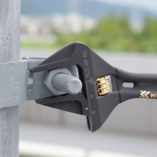 Fujiya Light Short Monkey (Black and Gold with Grip) FLS-28-BG 1 piece