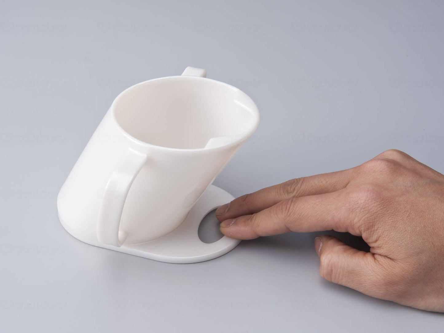 Ｔ&M飲みやすい、飲ませやすいｶｯﾌﾟ　L-CUP2 ﾚｯﾄﾞ