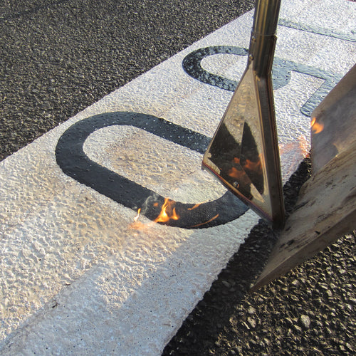 アトムペイント　フロアサイン溶融黄線　（５ｃｍ幅ｘ５ｍ巻）　00001-03642　1 個