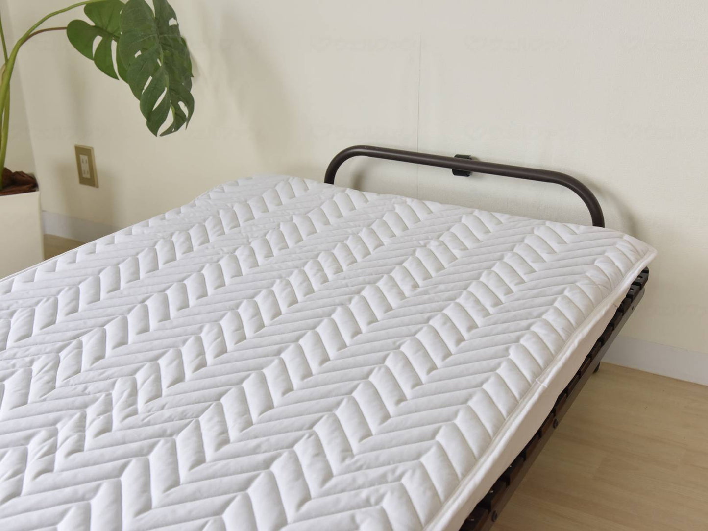 三栄コーポレーション99.9%減菌いつまでもｷﾚｲがつづくﾍﾞｯﾄﾞﾊﾟｯﾄﾞ ﾎﾜｲﾄ 100×200cm