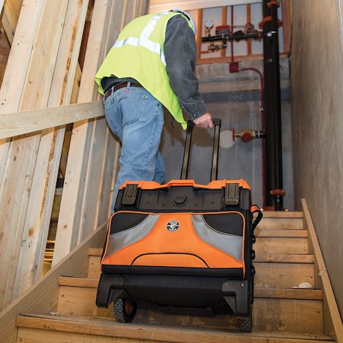 ＫＬＥＩＮ　ツールキャリーバッグ　ＴｒａｄｅｓｍａｎＰｒｏ　１９ポケット　55473RTB　1 台