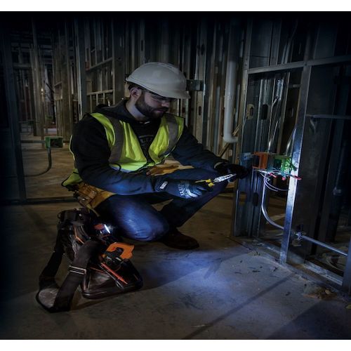 ＫＬＥＩＮ　ＬＥＤライト付ツールバッグ　ＴｒａｄｅｓｍａｎＰｒｏ　３１ポケット　55431　1 個