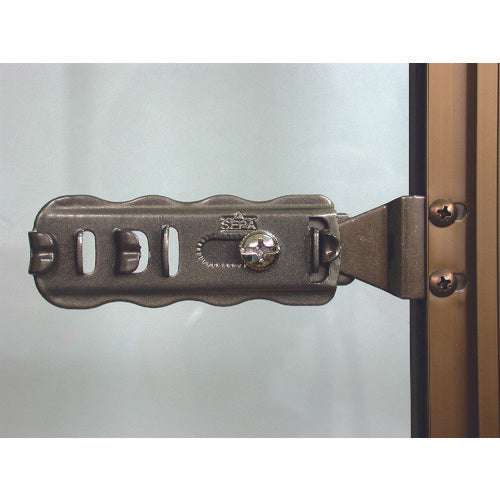 ＨＩＮＡＫＡ　通気戸じまりくんアンバー　194-U　1 個