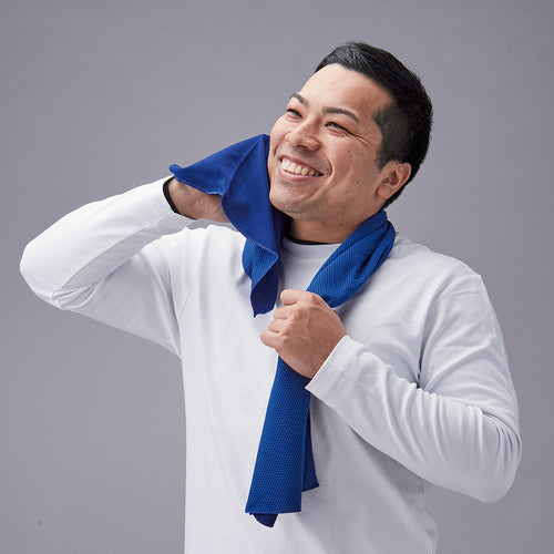 緑十字　冷感タオル　クールタオル（カラビナボトル付）　ブルー　３００×９５０ｍｍ　　375670　1 枚